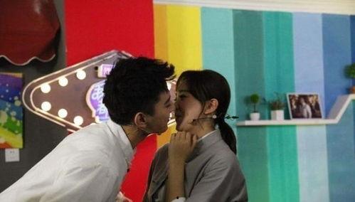 圈内人爆料于小彤视频,圈内人爆料背后的真相揭秘